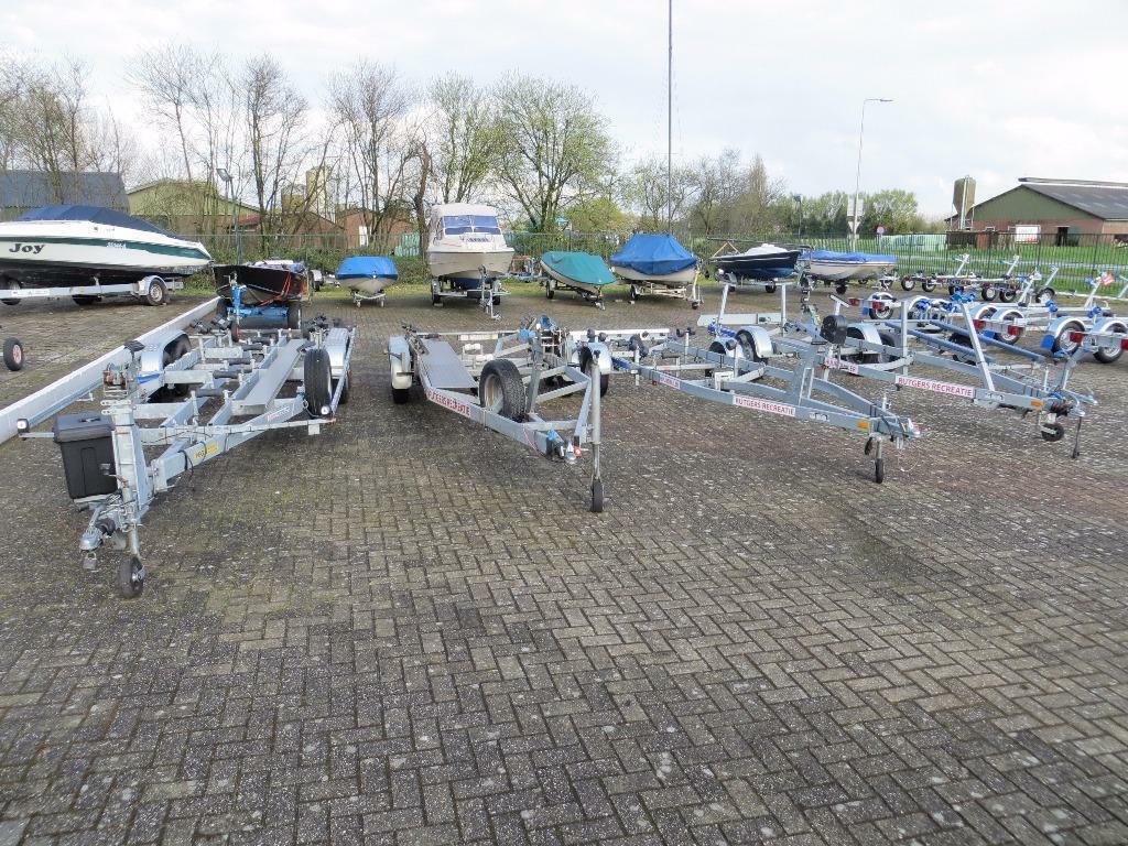 Verhuur boottrailers tot 2700 kg., Ophalen, Nieuw, Kielboottrailer