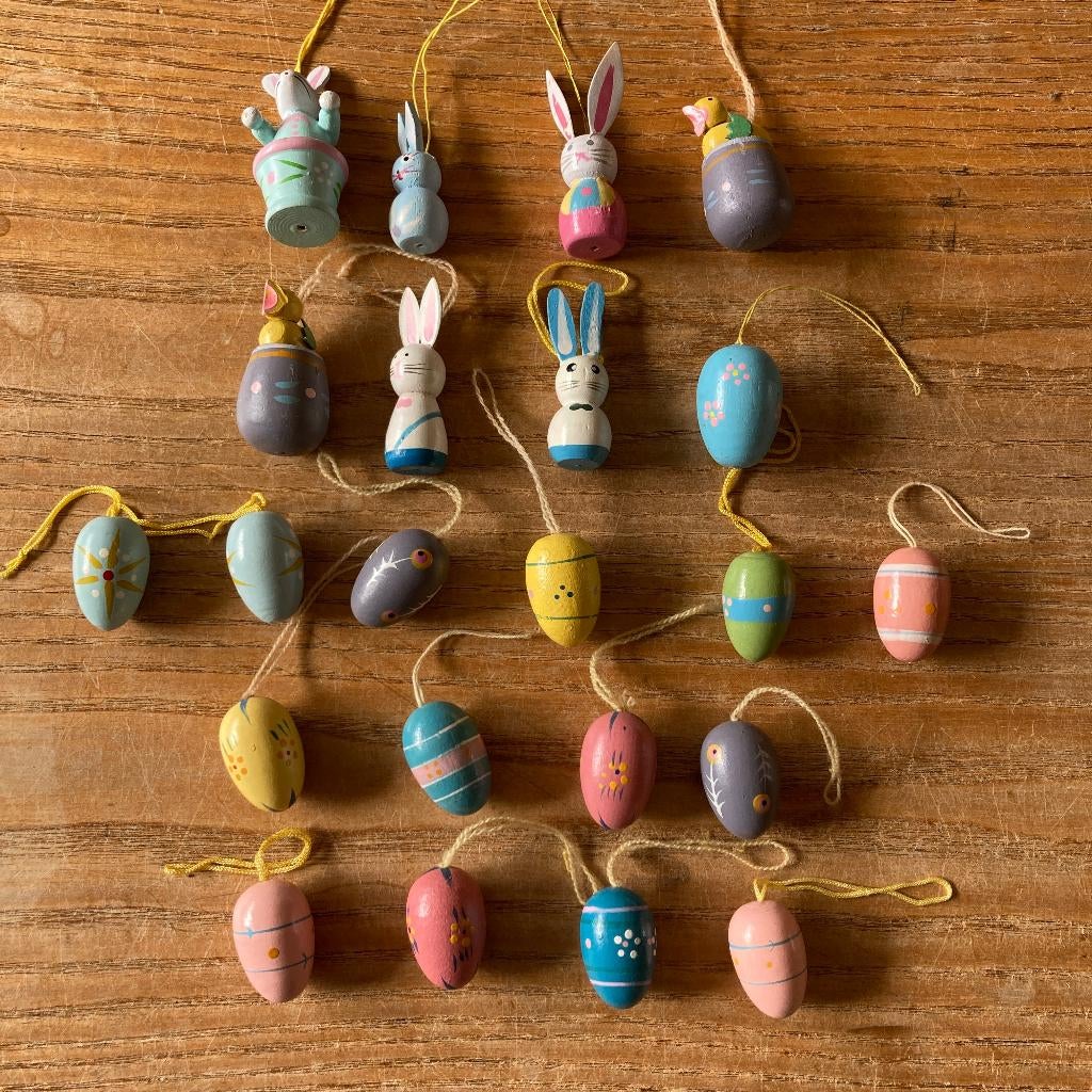 22 Paashangers houten pasen hout hanger paasdecoratie, Ophalen of Verzenden, Zo goed als nieuw