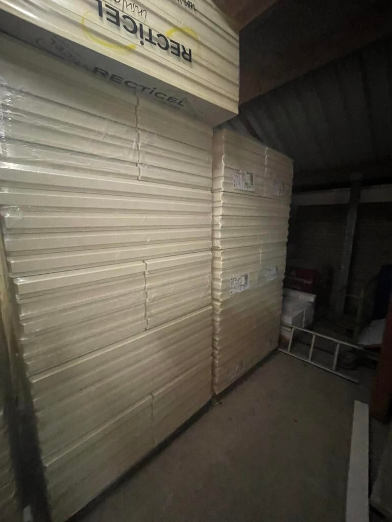 Te koop 6 cm dikke pir platen . Zowel A als B keuze, Ophalen of Verzenden, Zo goed als nieuw, Hardschuim (Pir), 15 m² of meer
