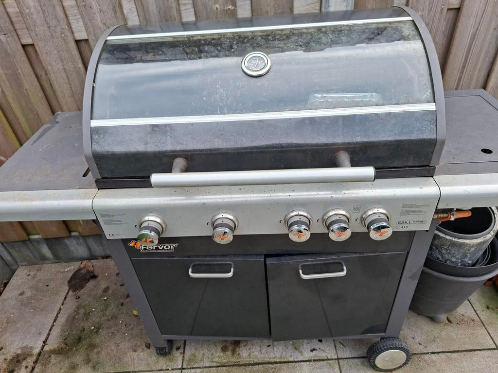 MOET SNEL WEG.     Grote familie BBQ, Ophalen, Gebruikt