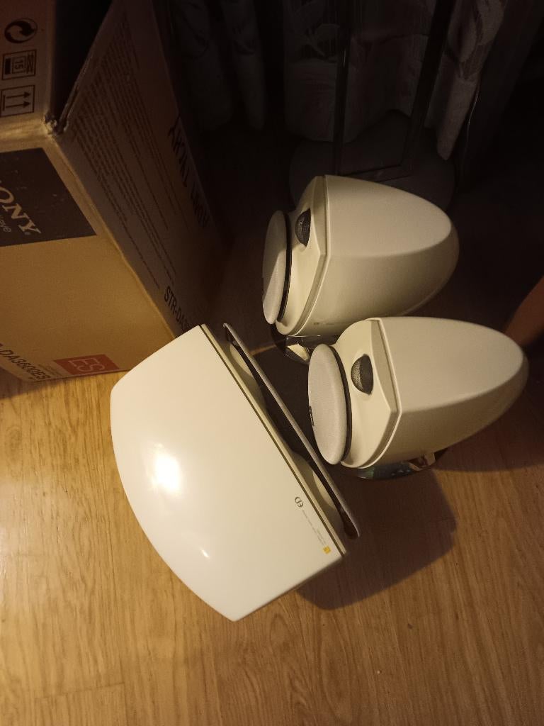 Sony ss-la500ed 4.0 , 5.1 I want buy, 70 watt of meer, Ophalen of Verzenden, Zo goed als nieuw, 5.1-systeem