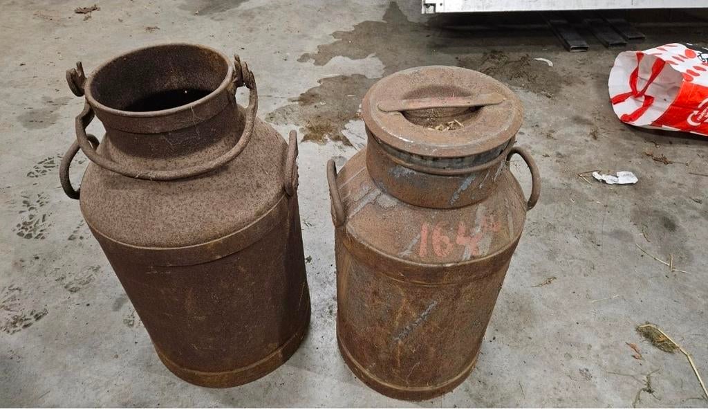 Twee originele melkbussen, Ophalen of Verzenden