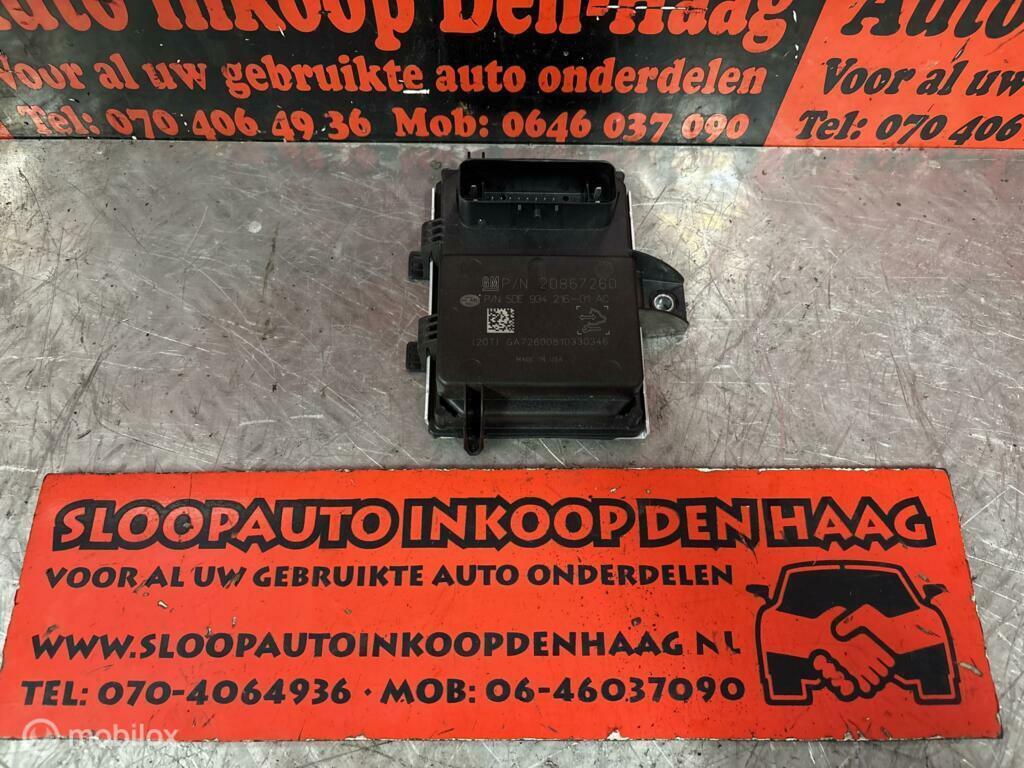 Opel Astra ('09-'15) Brandstofpomp Module | 20867260, Gebruikt, Opel, Ophalen of Verzenden, Opel