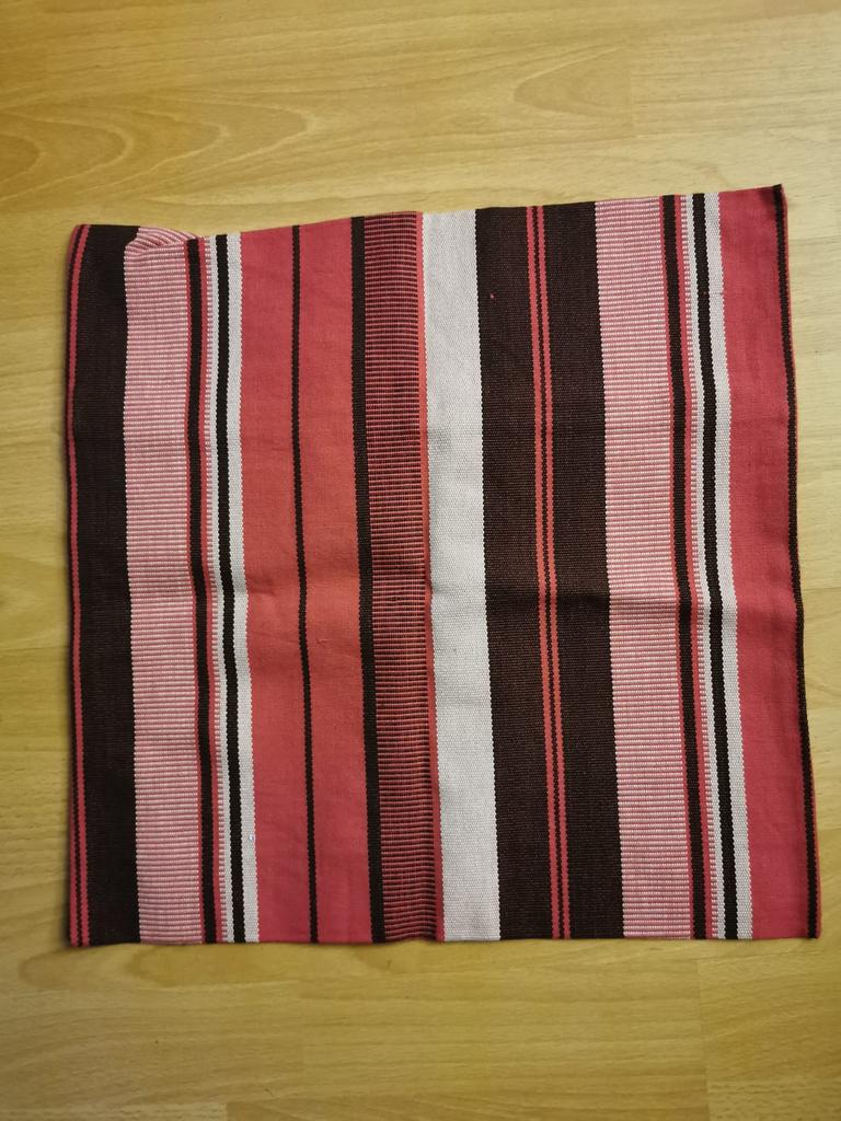 Verschillende kussenslopen nieuw, Ophalen of Verzenden, Nieuw, Rood, Vierkant