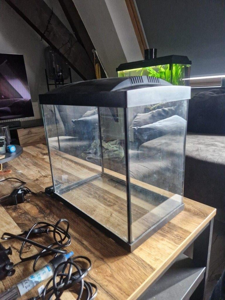 Aquarium 27 liter - Superfish start model 30, Ophalen, Gebruikt, Leeg aquarium