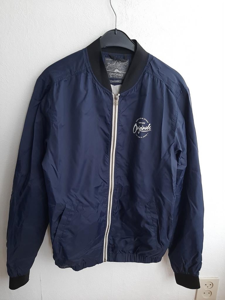 Donkerblauwe heren bomberjas maat M/L, Kleding | Heren, Jassen | Zomer, Maat 52/54 (L), Blauw, Ophalen of Verzenden, Zo goed als nieuw