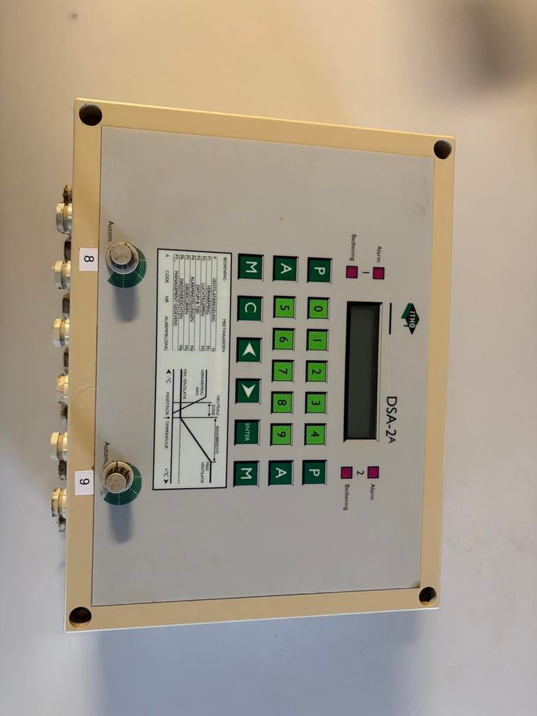 Te koop 2 klimaatregelaars ITHO dsa-2a, Dieren en Toebehoren, Meerdere dieren, Varken