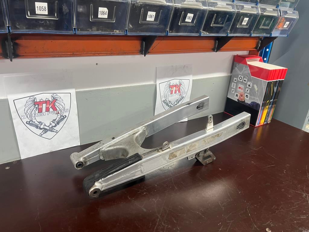 Derbi drd aluminium achterbrug, Gebruikt, Overige typen, Ophalen of Verzenden, Nvt