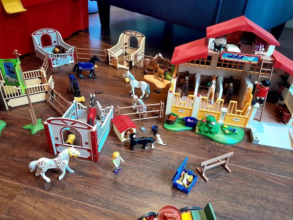 Playmobil paardenmanege met vele extra's, Ophalen of Verzenden, Zo goed als nieuw, Complete set