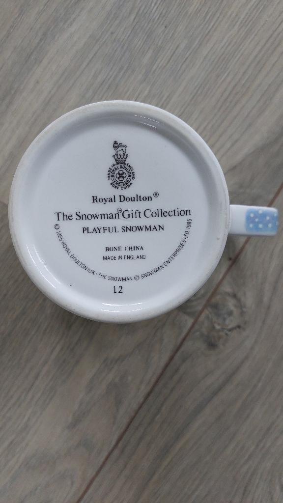 vintage 1985 Royal Doulton The Snowman mok, Ophalen of Verzenden, Zo goed als nieuw, Overige stijlen, Kop(pen) en/of Schotel(s)