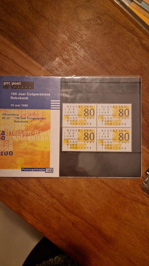 Postzegelmapje 100 Jaar Coöperatieve Rabobank, Postzegels en Munten, Postzegels | Nederland, Ophalen of Verzenden, Na 1940, Postfris