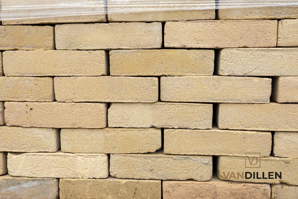 Oude bezande gele vormbakstenen 300M2 ca 21.5 x 5 CM GAAF!, Doe-het-zelf en Verbouw, Metselstenen, Ophalen of Verzenden, Gebruikt