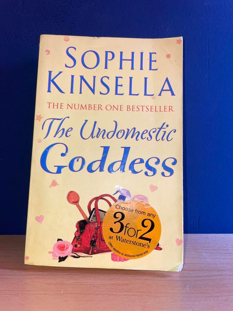 Sophie Kinsella - The Undomestic Goddess, Ophalen of Verzenden, Gelezen, Sophie Kinsella