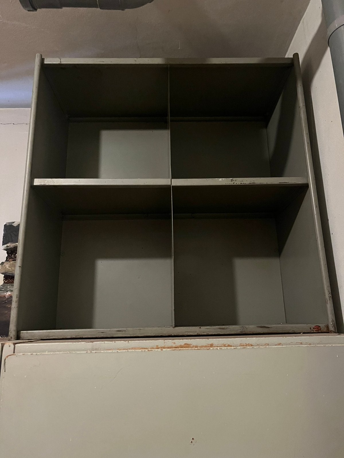 Gratis metalen vakkenkast, Huis en Inrichting, Ophalen, Gebruikt, 50 tot 100 cm, Minder dan 100 cm
