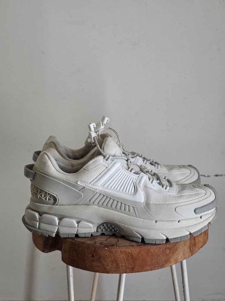 Nike Zoom Vomero Roam "Summit White" – Maat 42, Ophalen of Verzenden, Zo goed als nieuw, Wit