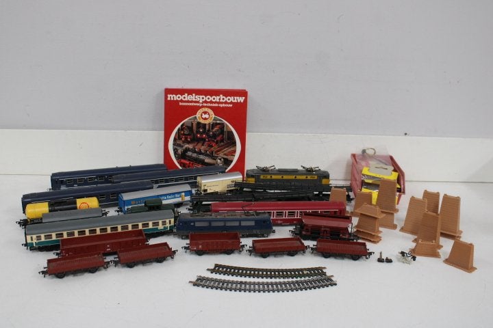 Modelspoorbouw set met treinen en rails, Ophalen of Verzenden, Niet ingevuld, Niet ingevuld, Niet ingevuld