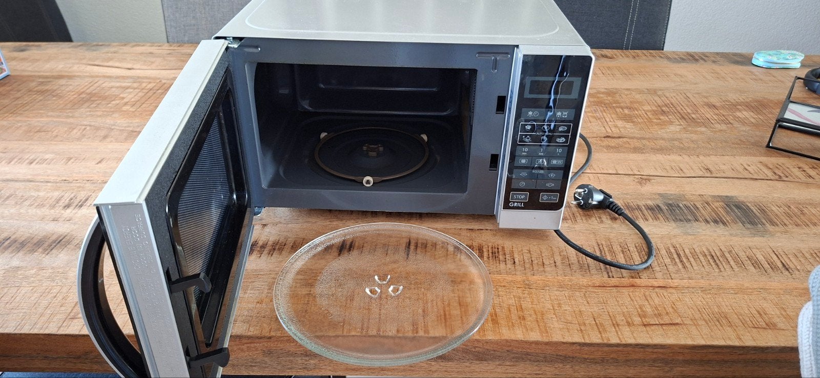 Sharp R-200 combimagnetron met grillfunctie, Witgoed en Apparatuur, Magnetrons, Ophalen, Zo goed als nieuw