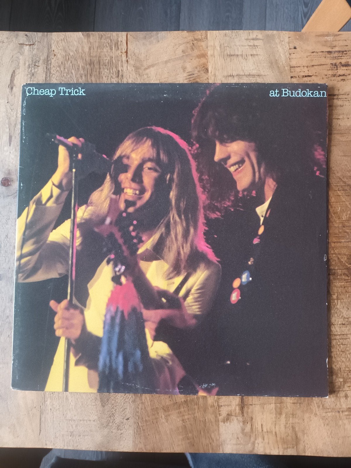 Vinyl Cheap Trick - At Budokan, Gatefold hoes, Ophalen of Verzenden, Gebruikt, Poprock