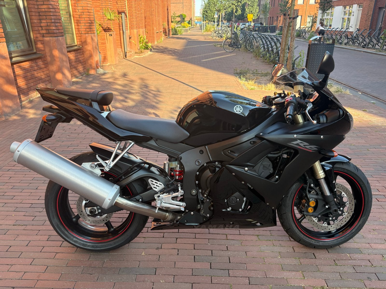 Yamaha YZF-R6 Black Raven Nieuwstaat, Motoren, Motoren | Yamaha, 4 cilinders, Motorrijbewijs A, Gebruikt, Super Sport