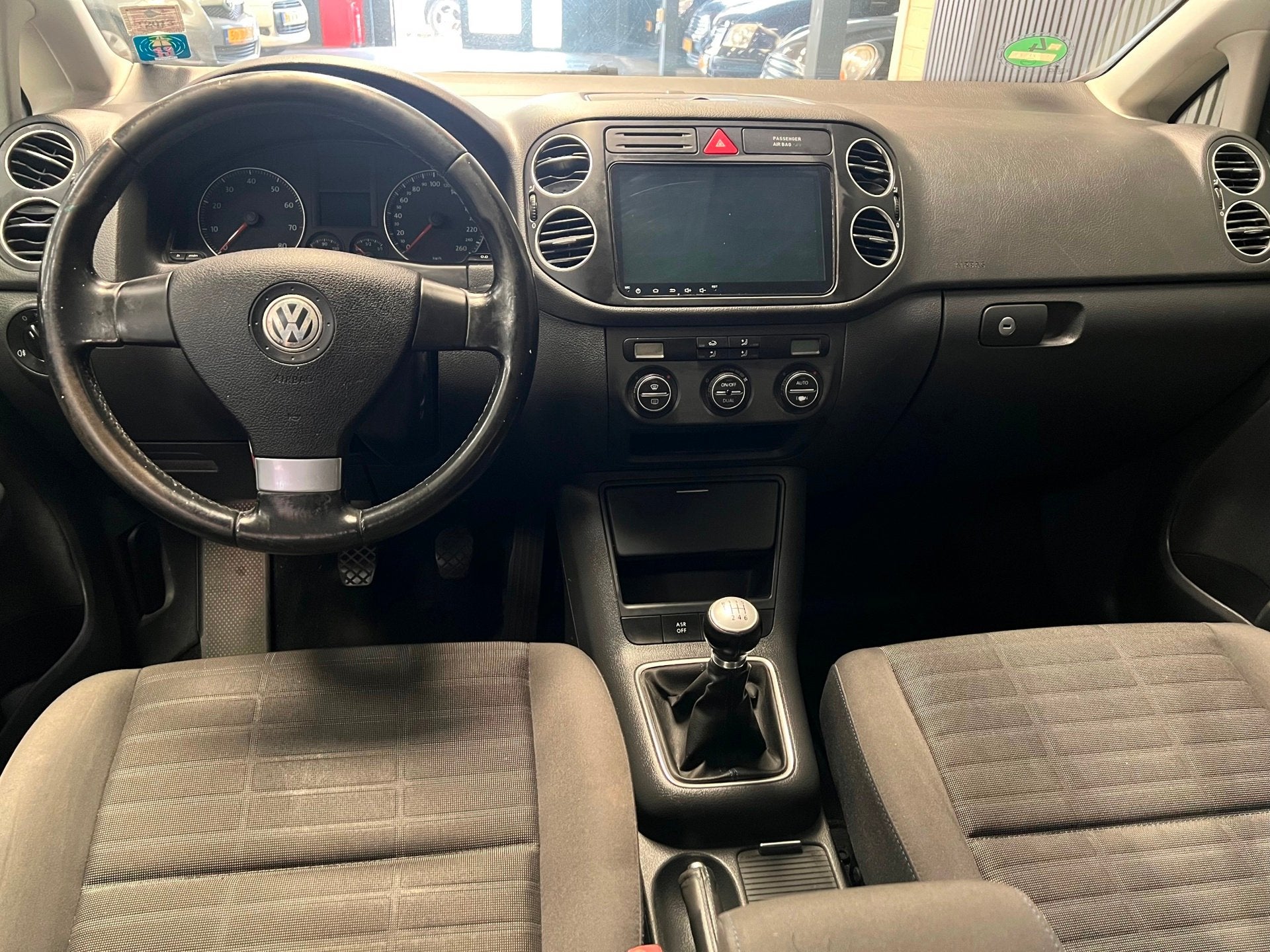 Volkswagen Golf Plus 1.6 FSI Optive 3 - Cruise Control - Car, Auto's, Volkswagen, Stof, Gebruikt, Zwart, 4 cilinders