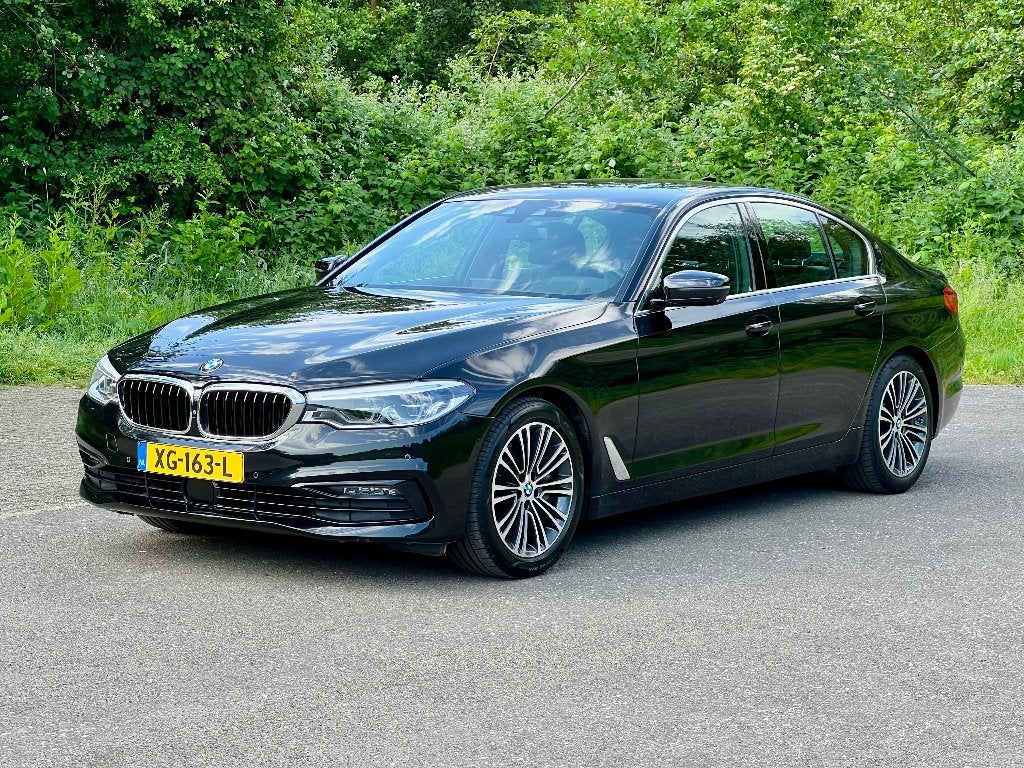 BMW 5-Serie 530i High Exec - 1e eigenaar - veel opties, 1998 cc, Achterwielaandrijving, 4 cilinders, Zwart