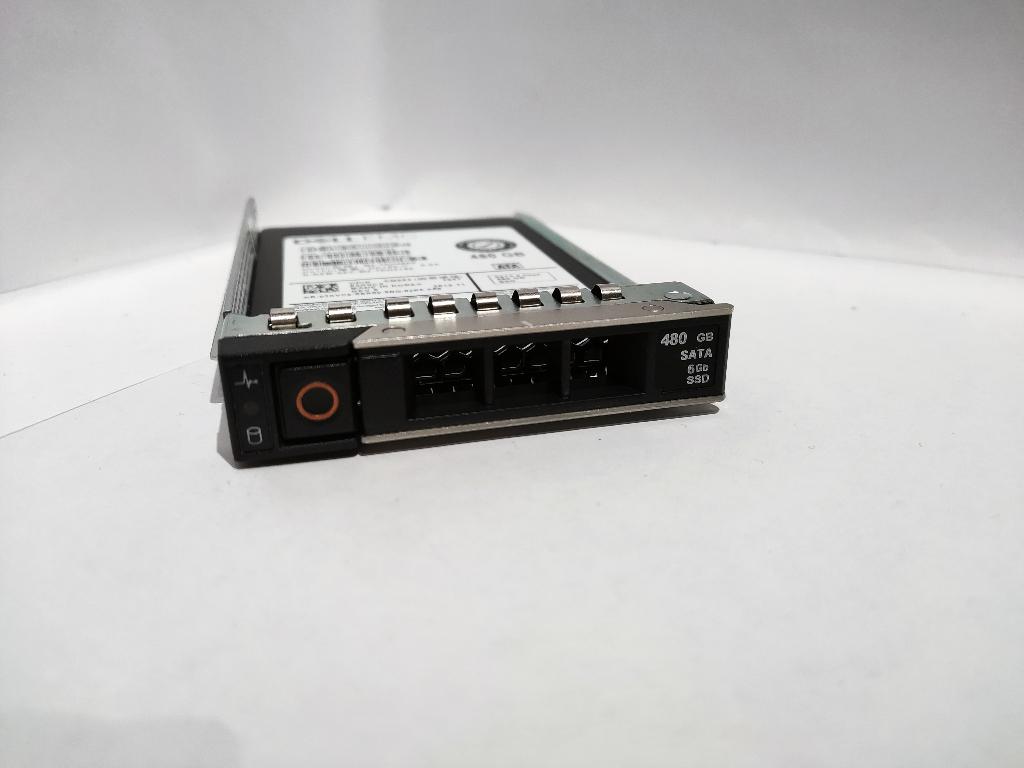 Dell EMC 480 GB 2,5" SATA SSD / KR-03KVC5-SSK00-9BQ-02K5-A00, Ophalen of Verzenden, Refurbished, 2 tot 3 Ghz