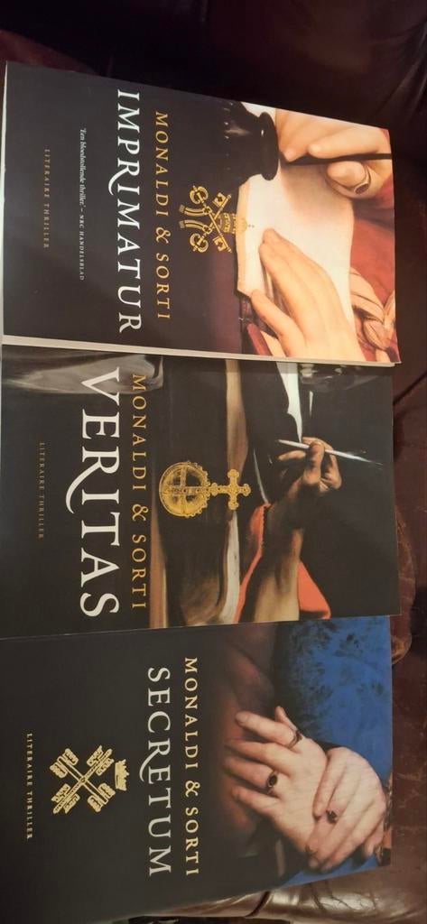 Monadi & Sorti: Imprimatur, Veritas, Secretum (3 boeken), Boeken, Ophalen of Verzenden, Zo goed als nieuw, Monaldi & Sorti, Europa overig