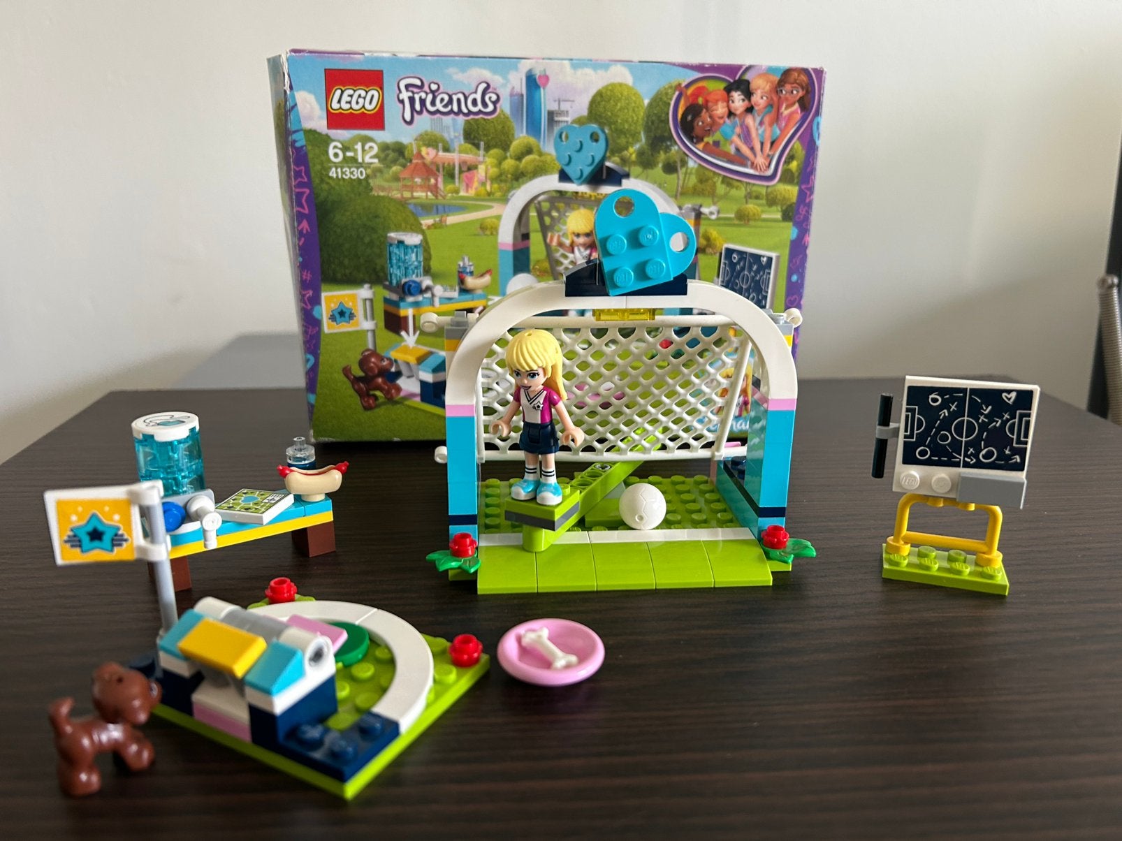 Lego Friends 41330 voetbaltraining, Ophalen of Verzenden, Zo goed als nieuw
