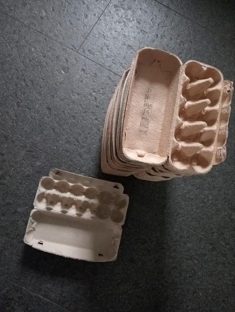 29 eieren dozen 10 stuks en 3 eierdozen van 12 stuks, Dieren en Toebehoren, Ophalen of Verzenden, Overige typen