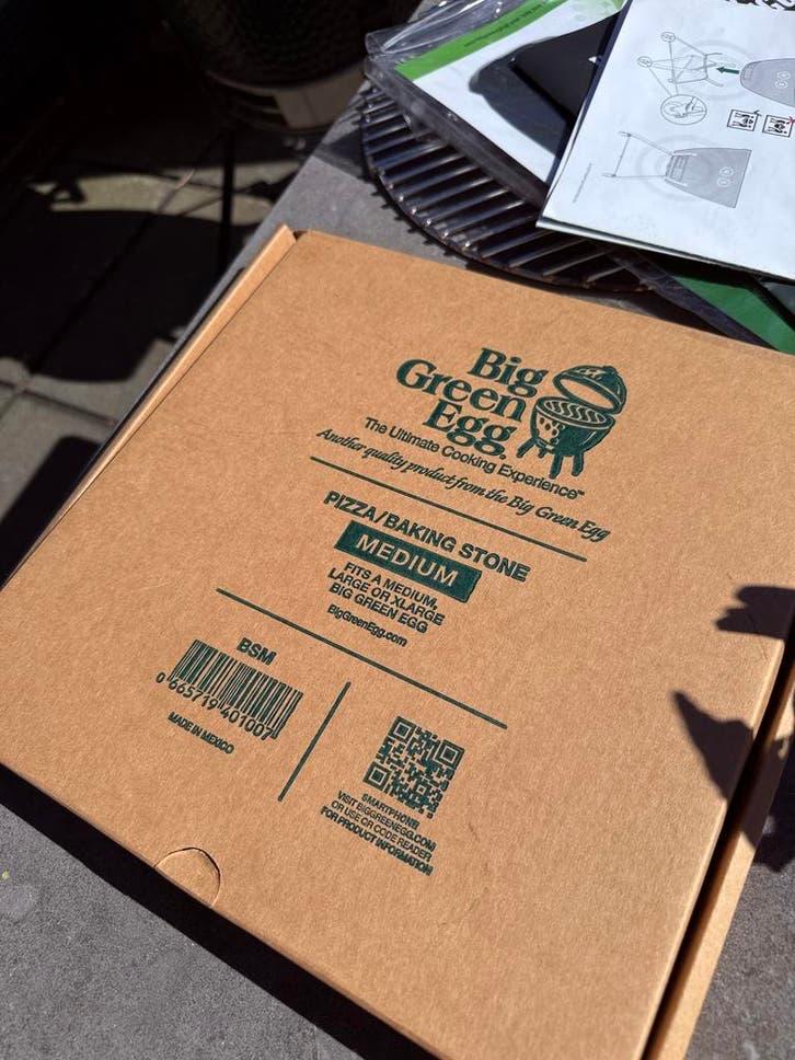 Green Egg pizza steen, Tuin en Terras, Houtskoolbarbecues, Nieuw, Ophalen of Verzenden