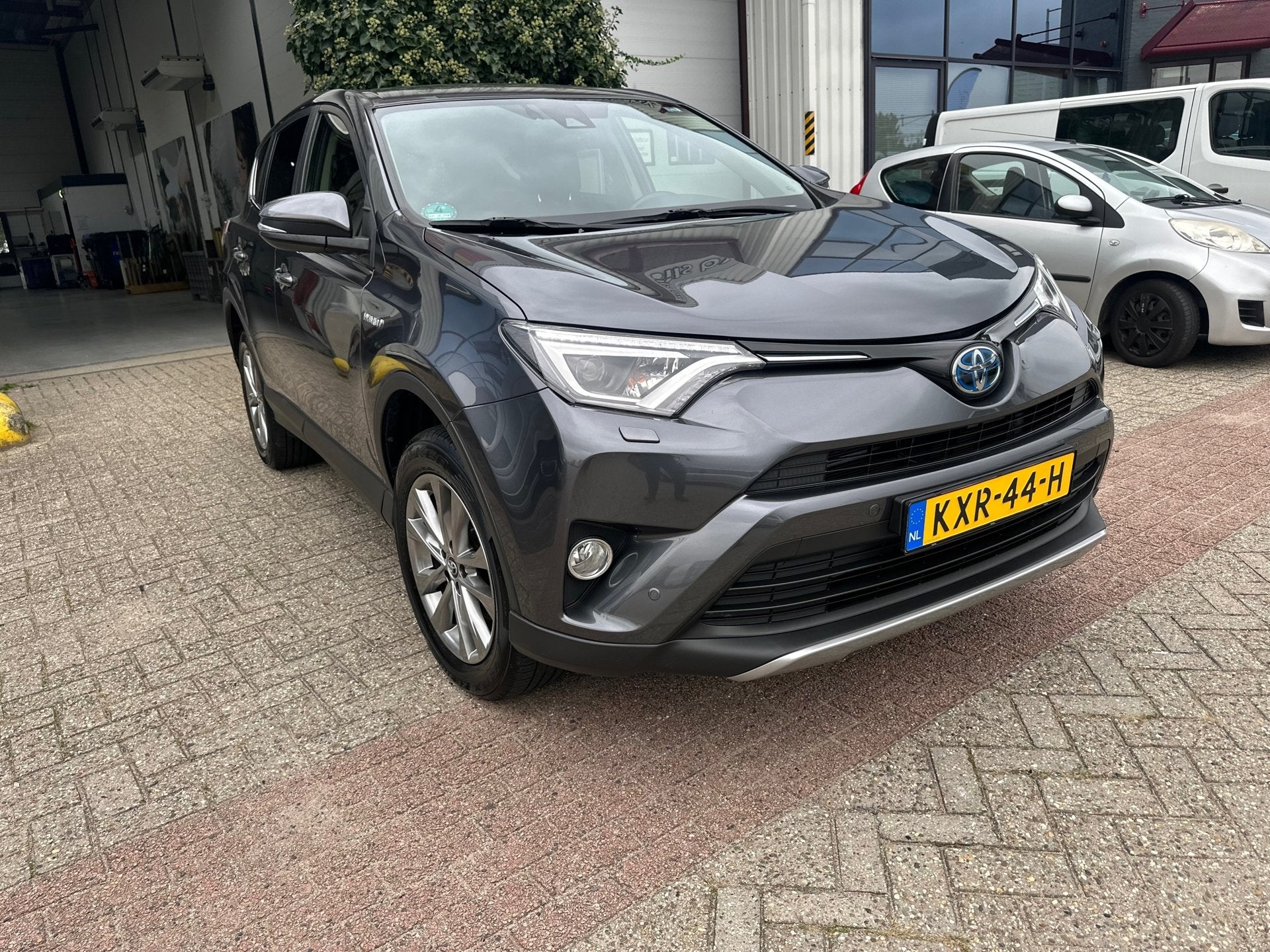 Foto 3 van Toyota RAV4 2.5 Hybrid Style