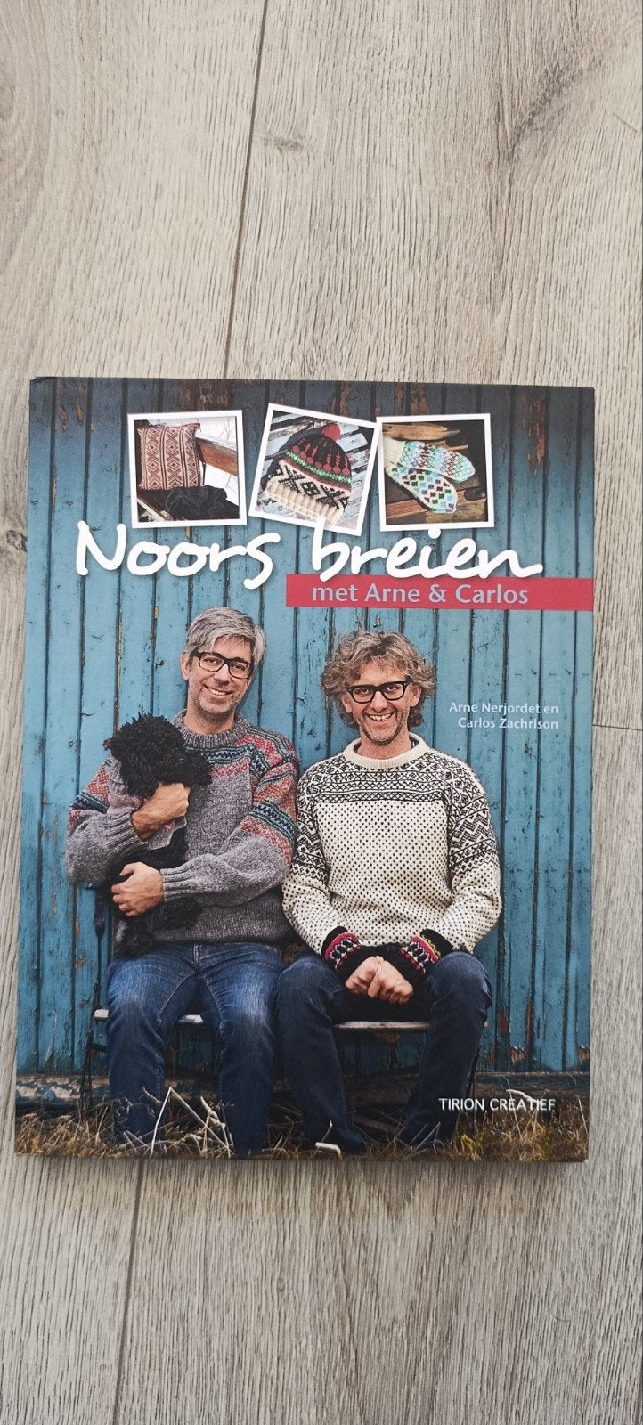 Noors Breien, Arno Nerjordet en Carlos Zachrison, Hobby en Vrije tijd, Ophalen, Zo goed als nieuw, Breien, Patroon of Boek