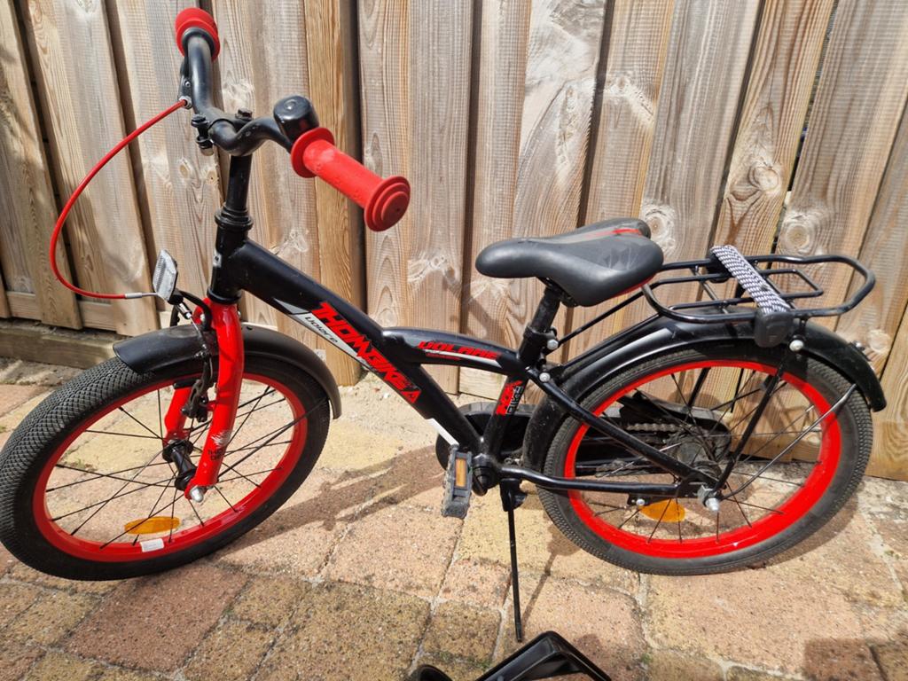 Jongensfiets 18 inch, Fietsen en Brommers, Fietsen | Kinderfietsjes, Ophalen, Terugtraprem, Zijwieltjes, Volare