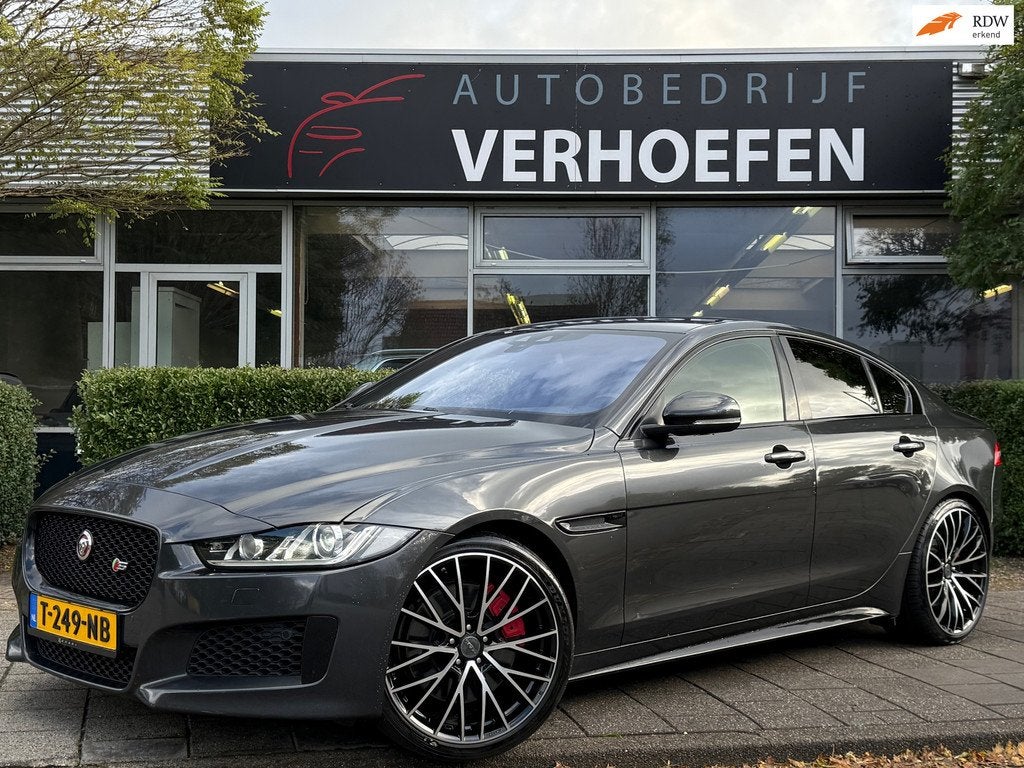 Jaguar XE 3.0 S Platinum Edition - ZWART LEDER - STOEL VERW, Auto's, Jaguar, Automaat, Lichtsensor, Gebruikt, 2995 cc