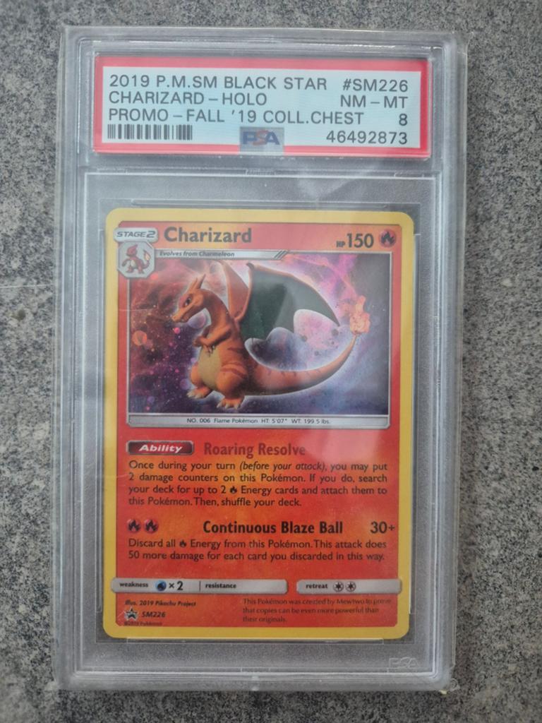 Charizard Holo Promo Collection Chest PSA 8 Pokémon Kaart, Ophalen of Verzenden, Zo goed als nieuw, Losse kaart, Foil