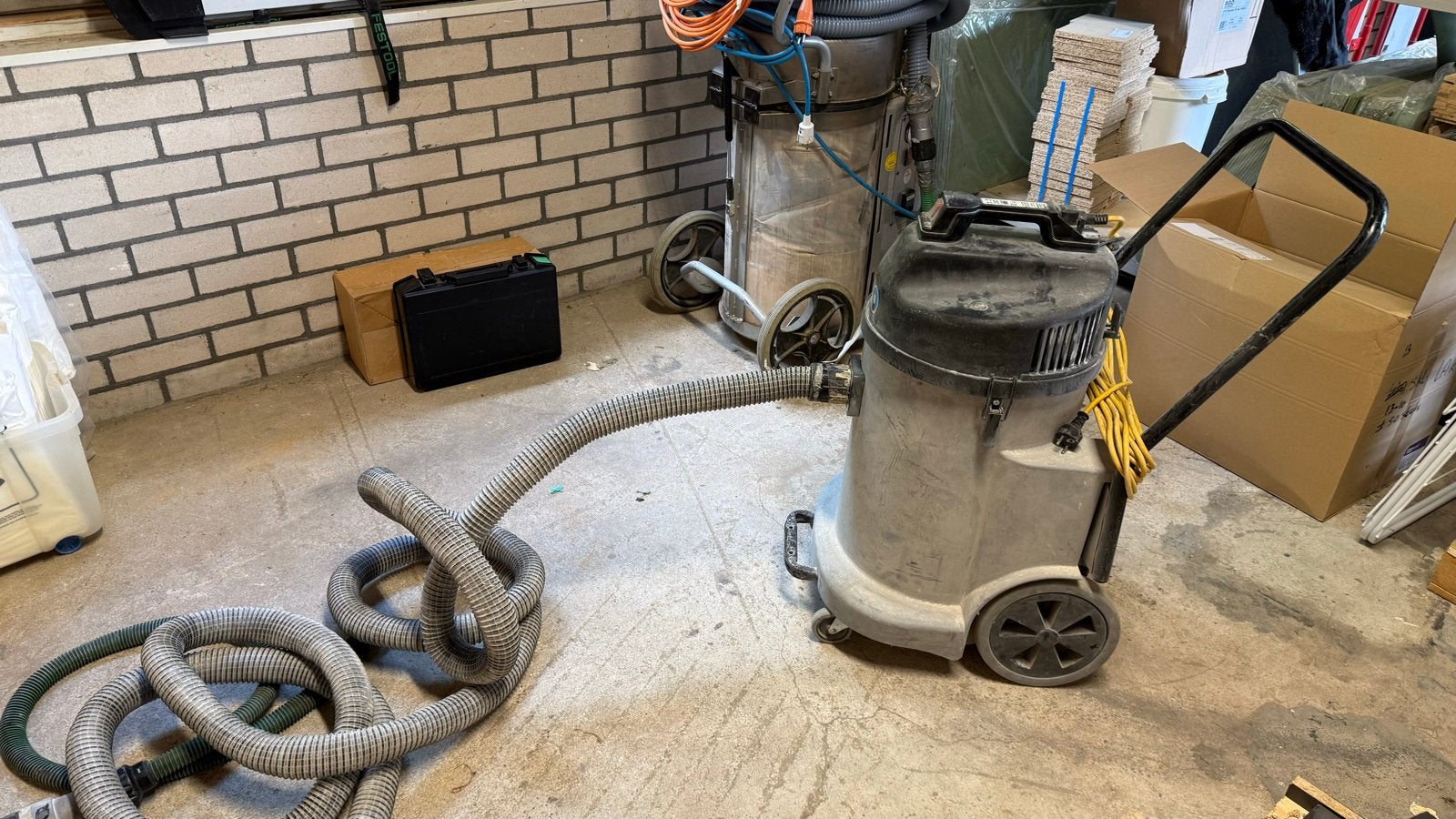 Numatic NDD900 Industriële Stofzuiger 2400w, Inclusief accessoires, Gebruikt, Numatic, Industriële stofzuiger
