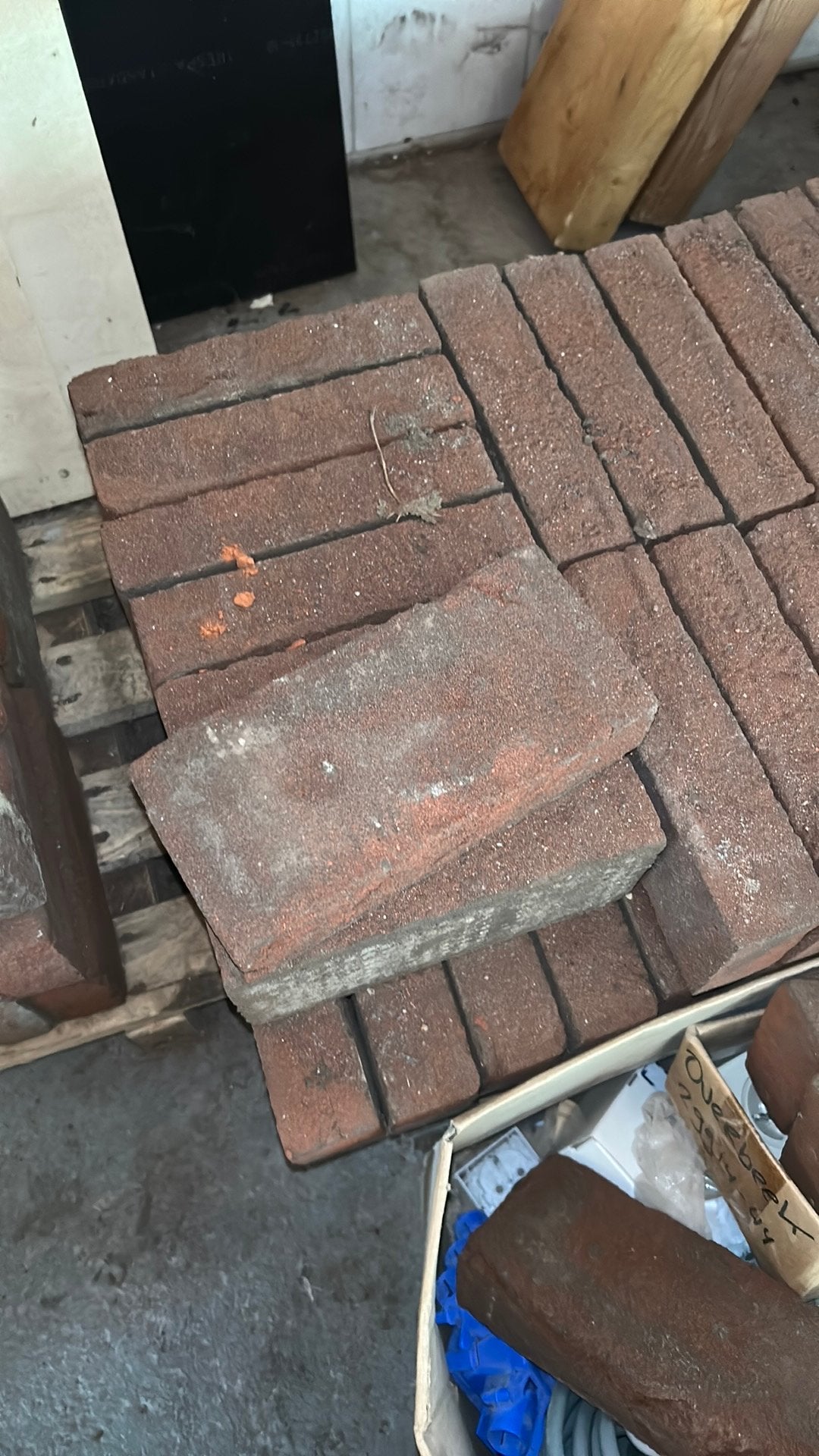 240 metselstenen, Ophalen, Zo goed als nieuw, Bakstenen