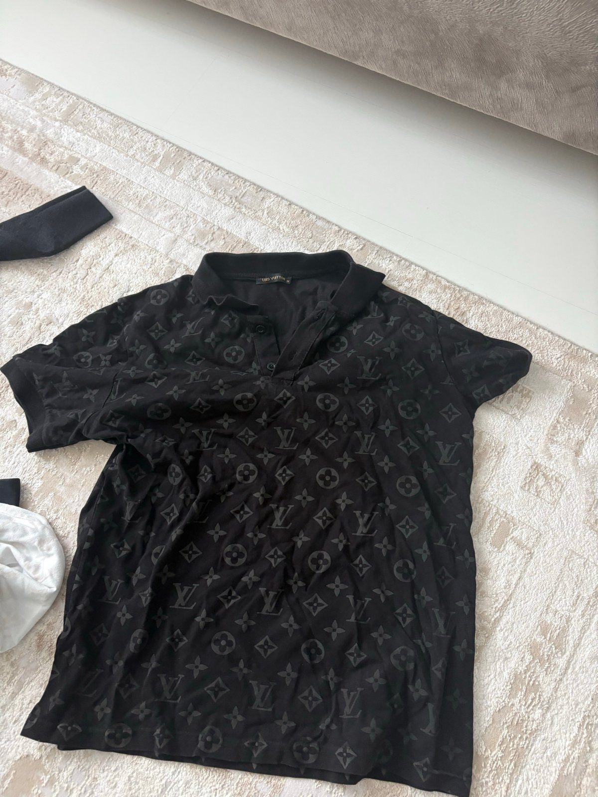 Louis Vuitton Polo Shirt Zwart Monogram, Ophalen of Verzenden, Zo goed als nieuw, Maat 48/50 (M), Zwart