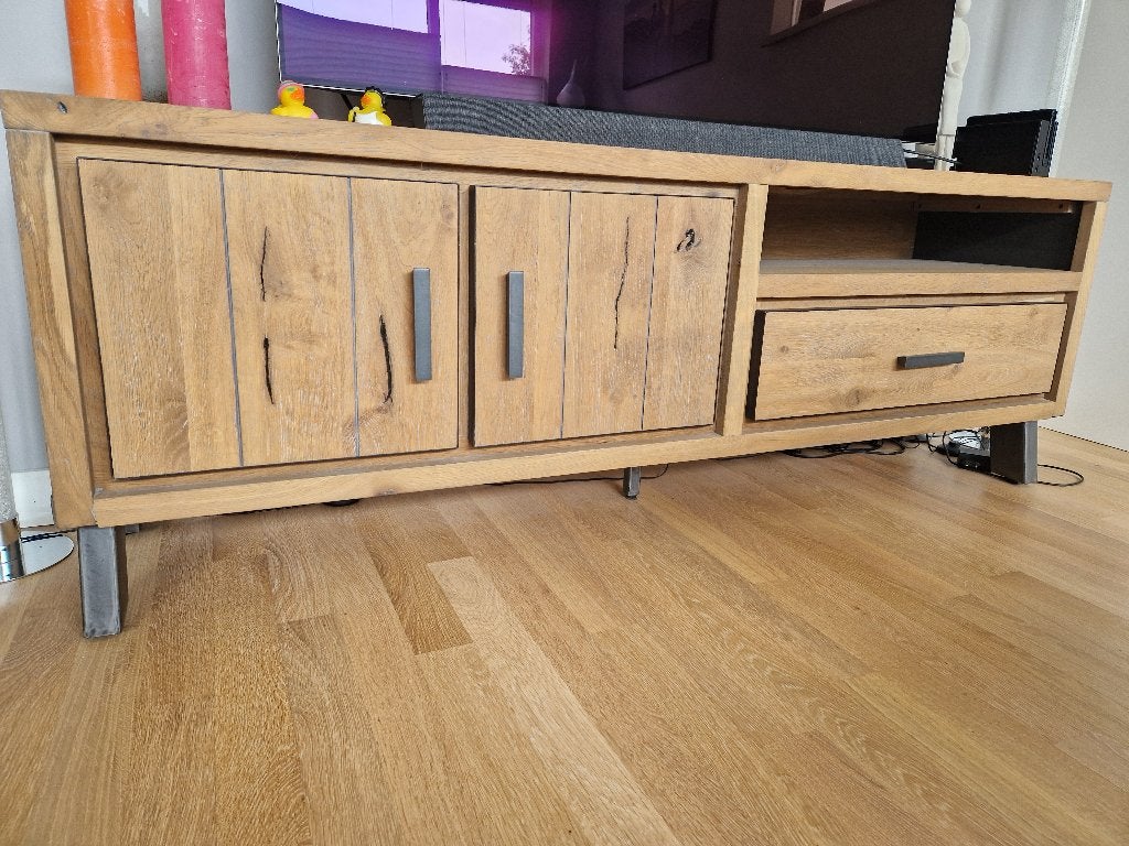 TV dressoir Henders & Hazel zo goed als nieuw!, Ophalen, 150 tot 200 cm, Zo goed als nieuw, 150 tot 200 cm