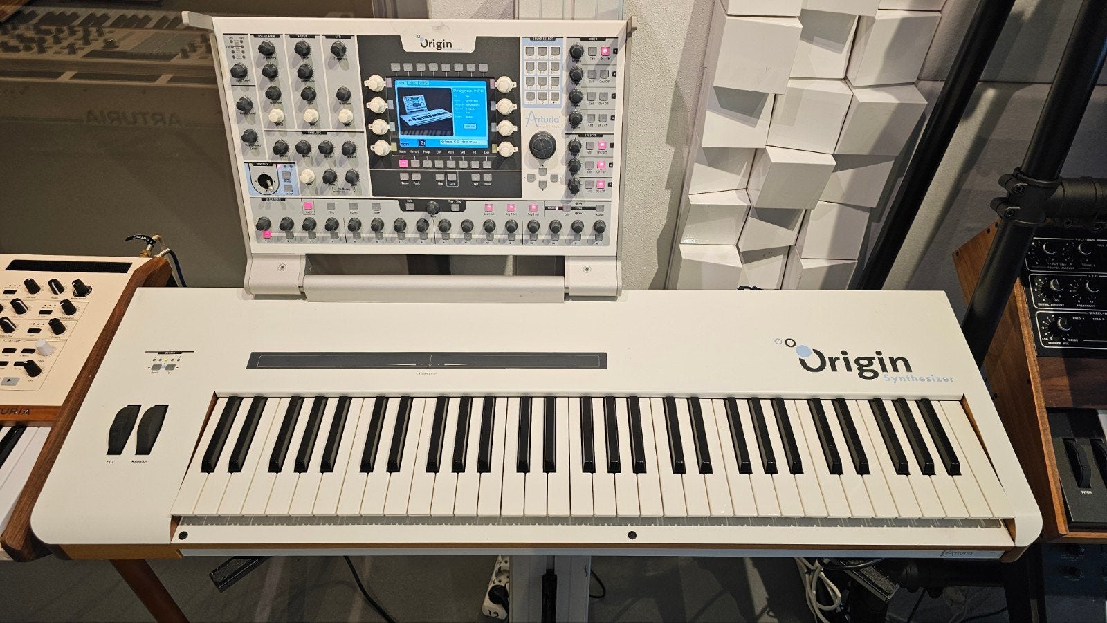 Arturia Origin, Gebruikt, Met midi-aansluiting, Ophalen, 49 toetsen