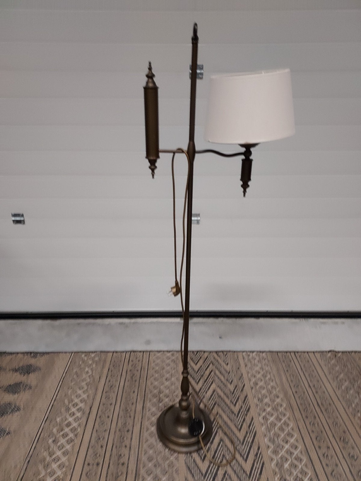 Staande lamp bronskleurig € 12,50, Ophalen, Zo goed als nieuw, 150 tot 200 cm