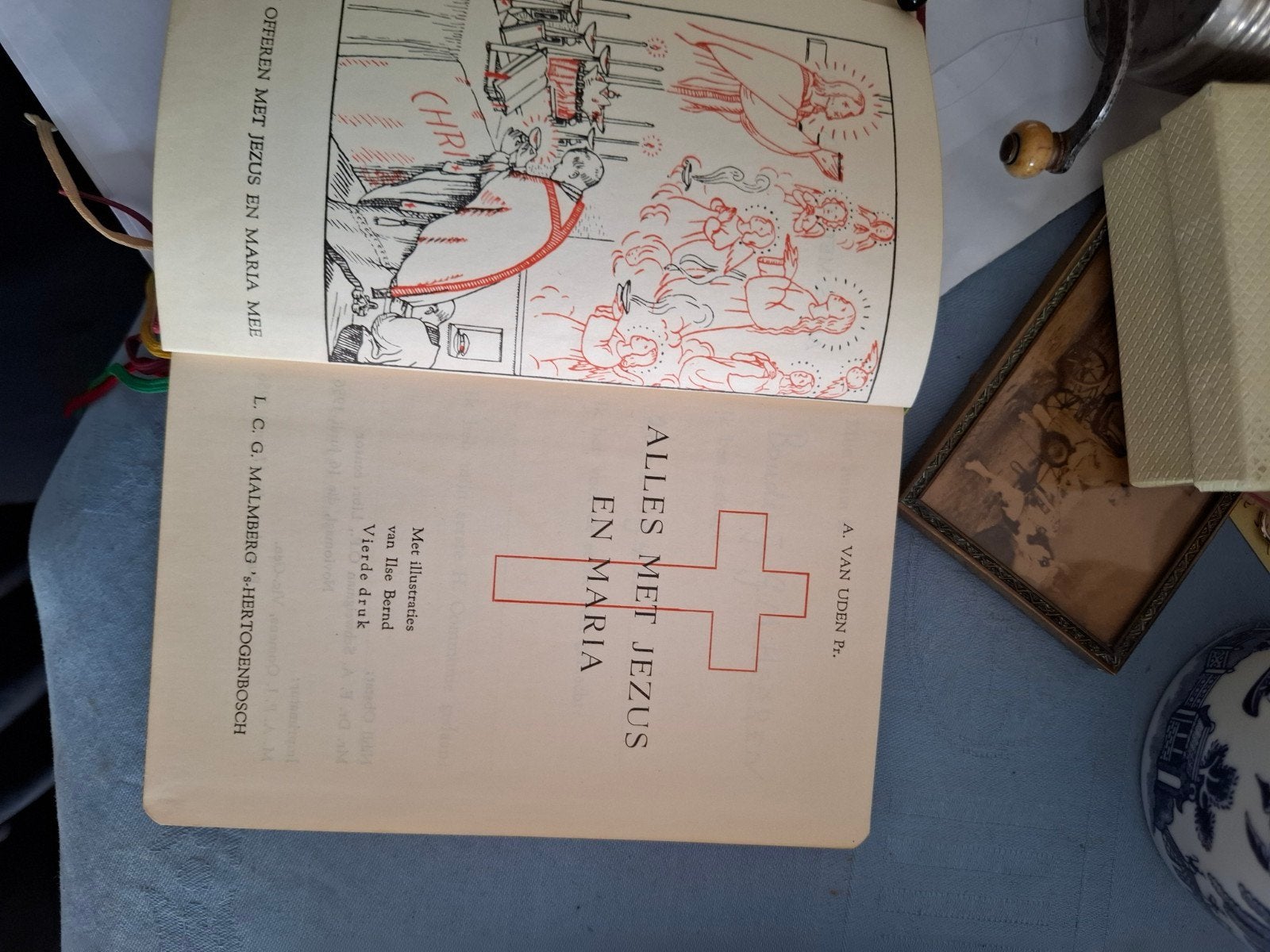 Oude religieuze boeken: Misboek, Vesperale,, Ophalen of Verzenden, Diverse auteurs (o.a. E.E. HH. Preters en Van Cauwenberg)