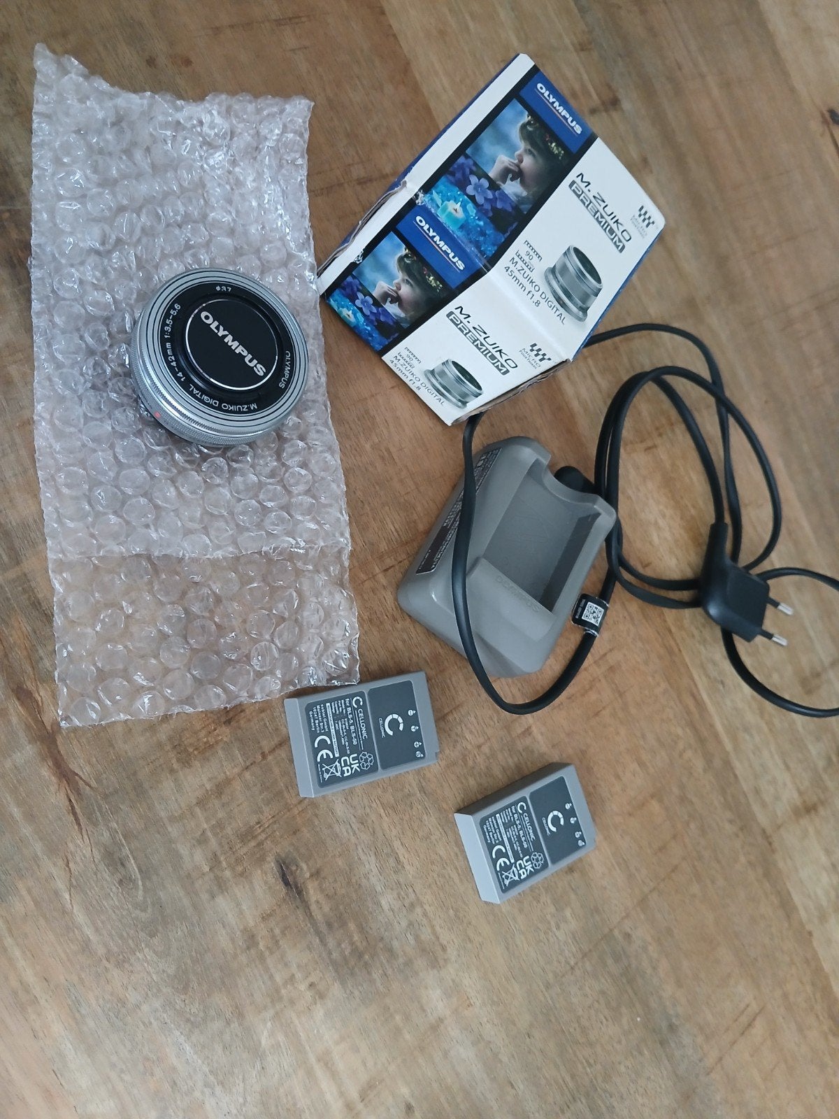Lees goed! Olympus OM-D E-M10 Mark iii lenzen. Twee stuks.., Ophalen of Verzenden, Gebruikt, Olympus, Geen optische zoom