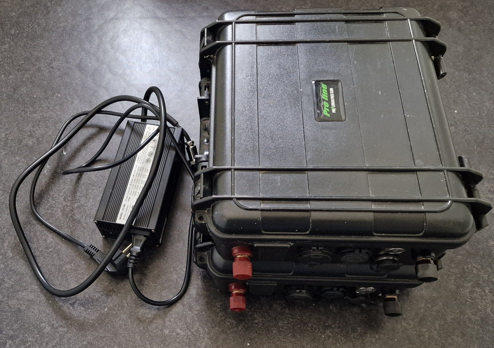 2 x pro line 153ah lithium pack met 1 lader, Watersport en Boten, Ophalen, Gebruikt, Complete set