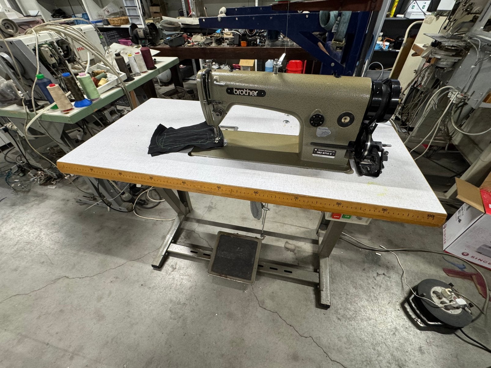 Industriele naaimachine brother voor alle stoffen 220v, Gebruikt, Brother, Brother, Brother