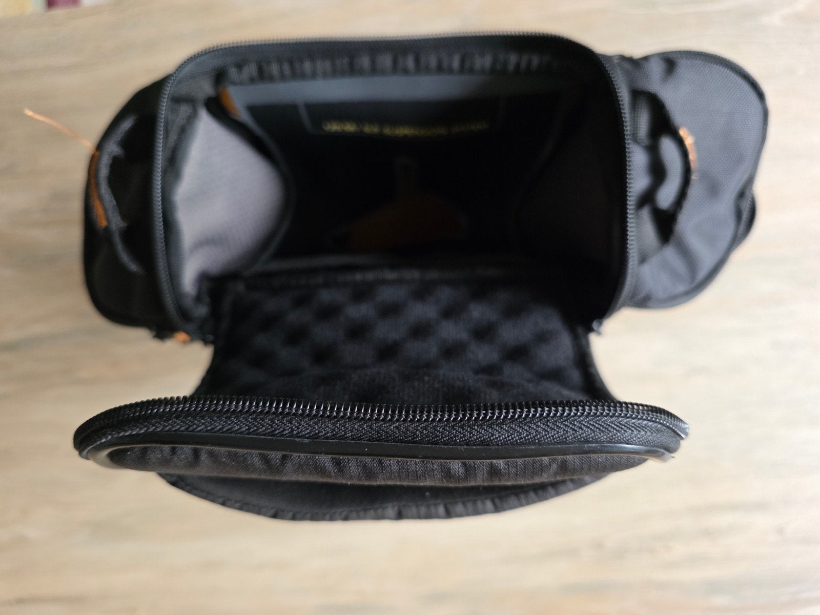 Mooie cameratas met SLR-Suspension-System, Overige merken, Gebruikt, Zwart, Schoudertas