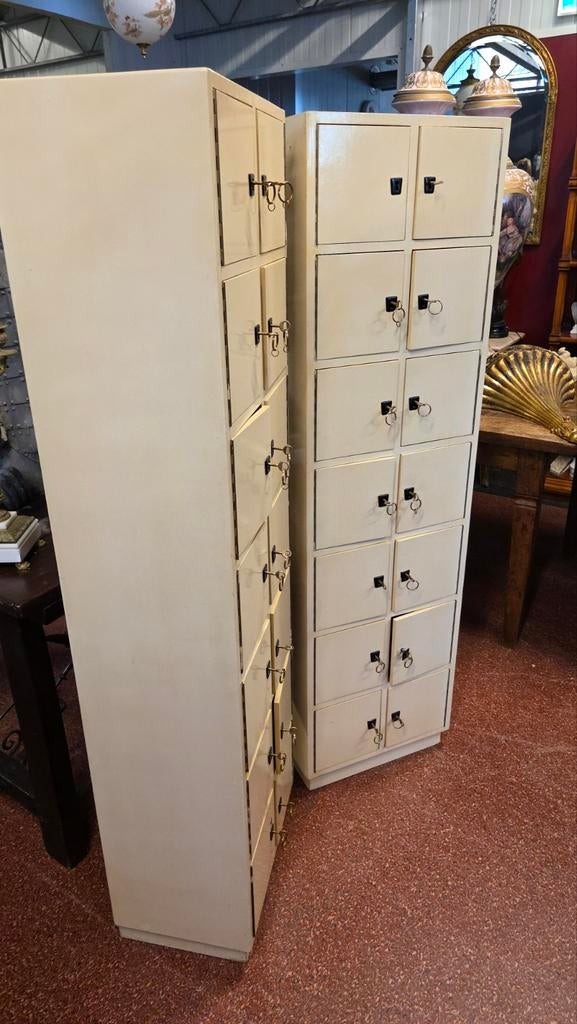 2 Vintage Houten Lockers met 14 Afsluitbare Kastjes per stuk, Antiek en Kunst, Ophalen