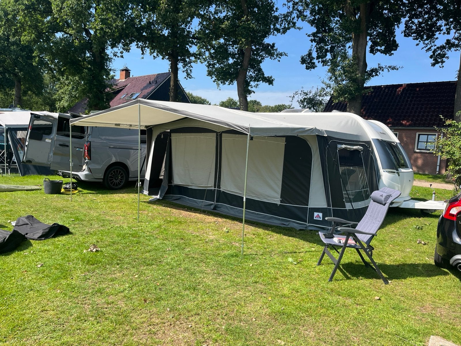 Te koop Hobby 495 UL De Luxe Edition vraagprijs, Rondzit, Hobby, Particulier, Kachel