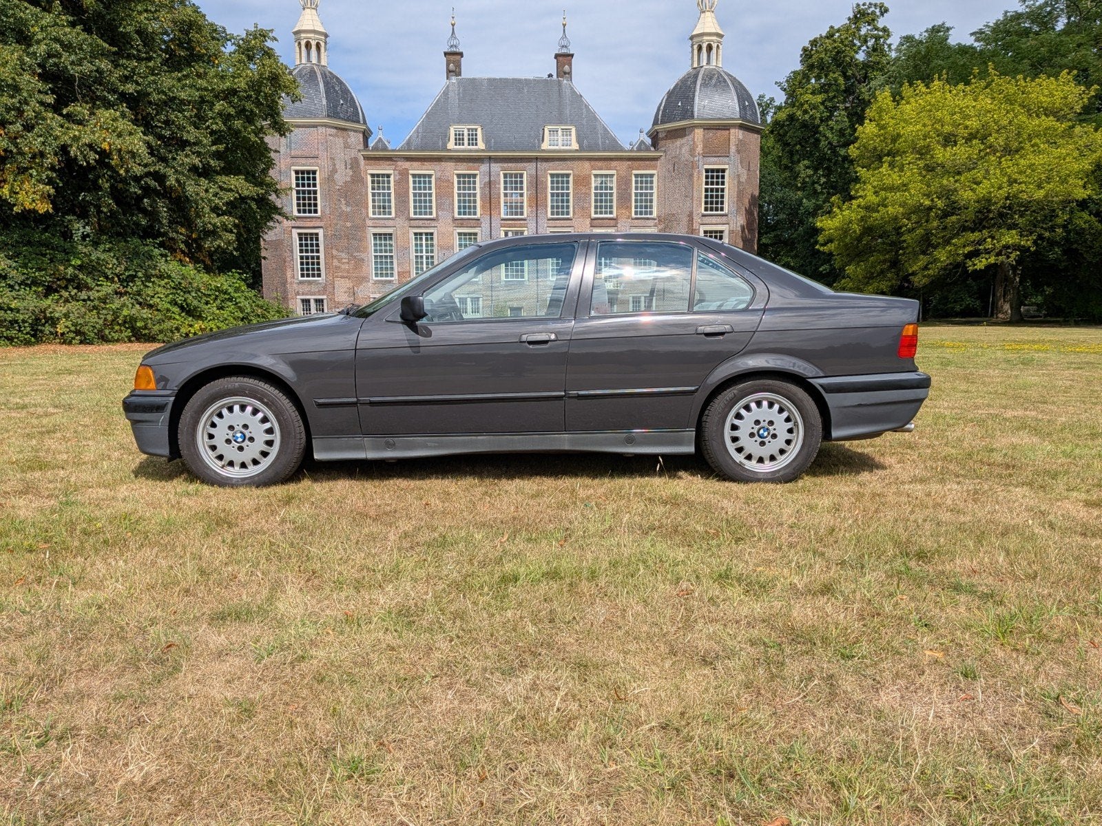 BMW 325i AUT (E36) 1992 Grijs met 189.000 km, foto 3