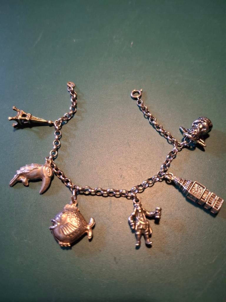 Zilveren  armband met bedels, Antiek en Kunst, Ophalen of Verzenden